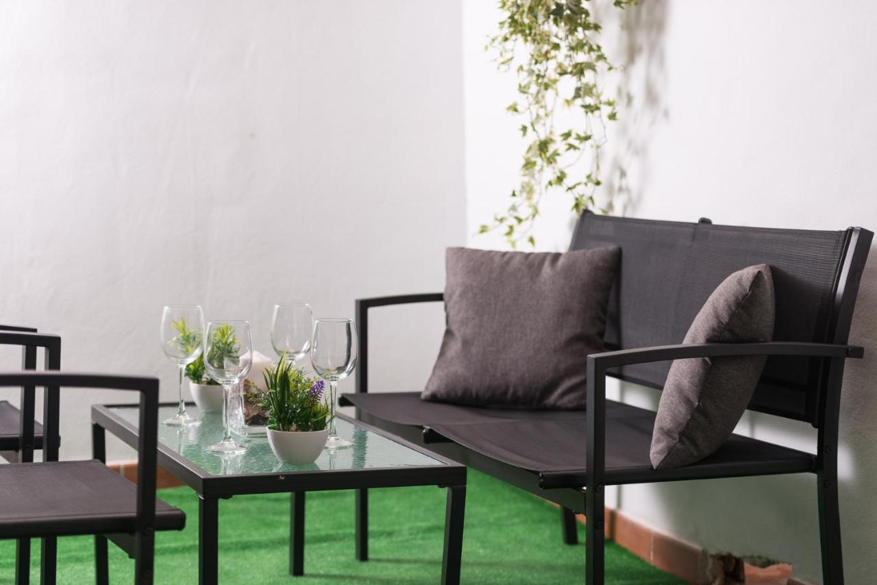 Cozy 3 Bed Apartment In The Heart Of Αλικάντε Εξωτερικό φωτογραφία