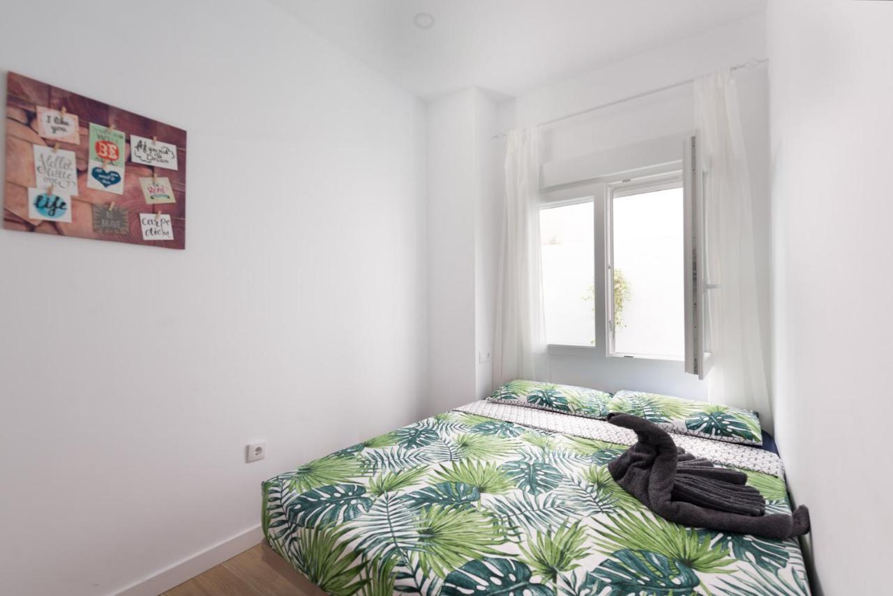 Cozy 3 Bed Apartment In The Heart Of Αλικάντε Εξωτερικό φωτογραφία
